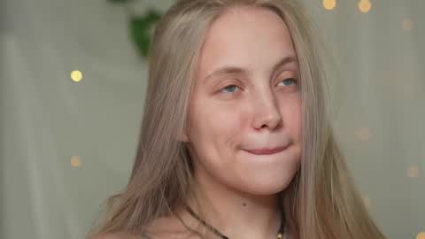  REYNA  my friend   online show from December 17, 5:15 pm