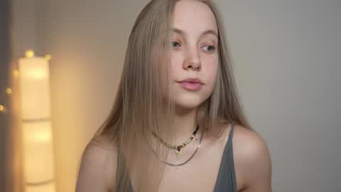  REYNA  my friend   online show from January 23, 8:04 am