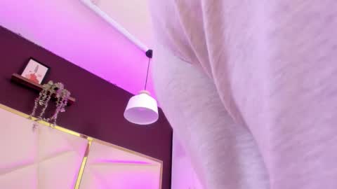 April online show from October 8, 3:53 pm