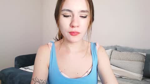 Snapshot of april_felicity chatting on January 13, 10:13 pm April online show from January 13, 10:13 pm