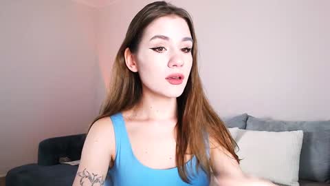 Snapshot of april_felicity chatting on January 28, 7:32 pm April online show from January 28, 7:32 pm