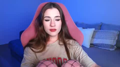 Snapshot of april_felicity chatting on February 18, 6:58 pm April online show from February 18, 6:58 pm