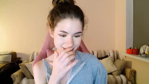 Snapshot of april_felicity chatting on September 15, 7:58 pm April online show from September 15, 7:58 pm