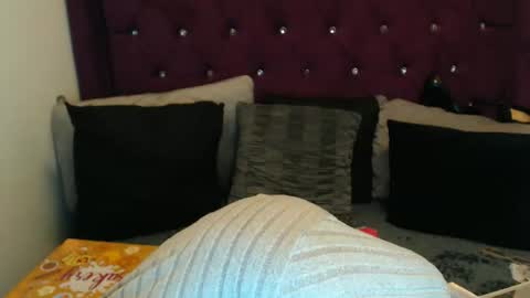 April online show from October 1, 2:56 pm