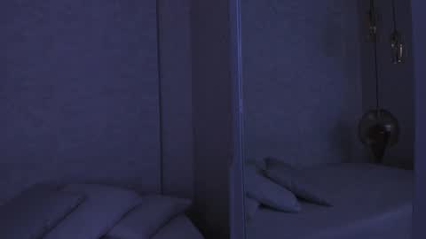 April online show from March 3, 6:59 am