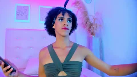 Snapshot of aprill_fox chatting on October 6, 10:18 pm aprill_fox online show from October 6, 10:18 pm