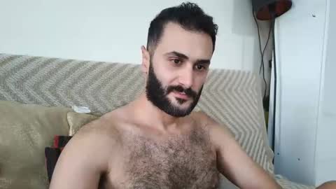 Snapshot of arabhairy90 chatting on December 11, 10:58 am hairycub online show from December 11, 10:58 am