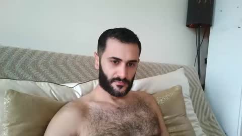 Snapshot of arabhairy90 chatting on December 16, 6:10 am hairycub online show from December 16, 6:10 am