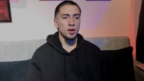 Mateo online show from December 3, 3:03 am