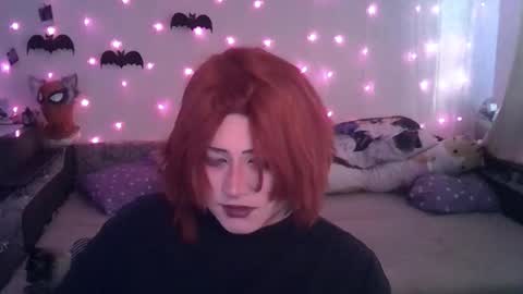 Snapshot of ari_corn chatting on December 11, 9:09 am Ahri online show from December 11, 9:09 am