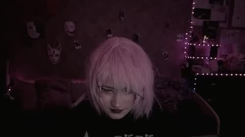 Snapshot of ari_corn chatting on September 12, 4:07 pm Ahri online show from September 12, 4:07 pm