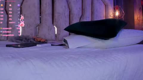 Snapshot of ari_monet chatting on February 12, 6:09 pm ARI online show from February 12, 6:09 pm