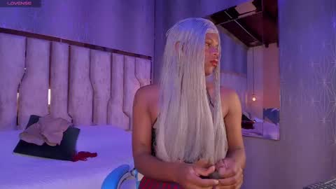 Snapshot of ari_monet chatting on February 16, 11:38 am ARI online show from February 16, 11:38 am