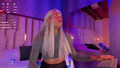 Snapshot of ari_monet chatting on February 19, 11:38 am ARI online show from February 19, 11:38 am