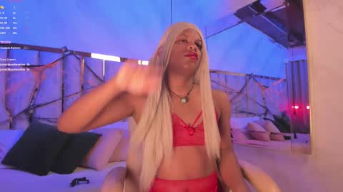 Snapshot of ari_monet chatting on October 29, 11:45 am ARI online show from October 29, 11:45 am