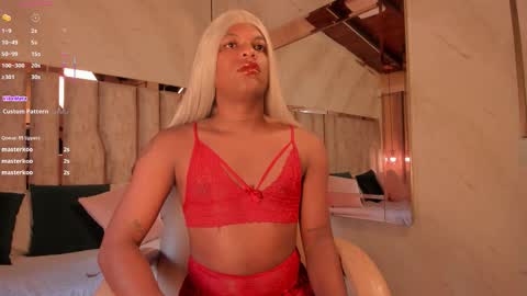 Snapshot of ari_monet chatting on November 26, 11:44 am ARI online show from November 26, 11:44 am