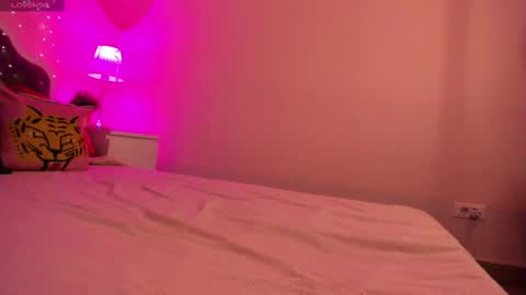 Snapshot of aria69stars chatting on February 15, 11:17 am aria69stars online show from February 15, 11:17 am