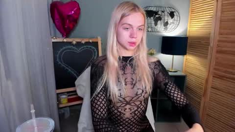 Snapshot of aria69stars chatting on September 21, 8:49 am aria69stars online show from September 21, 8:49 am