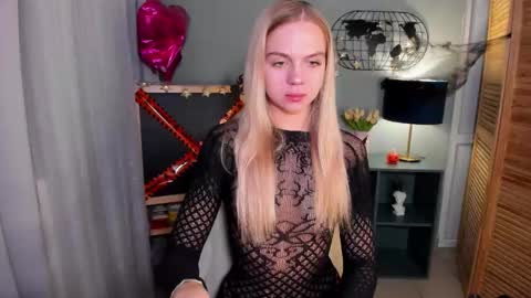 Snapshot of aria69stars chatting on October 26, 3:51 pm aria69stars online show from October 26, 3:51 pm