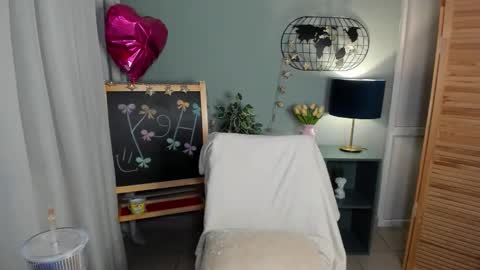 Snapshot of aria69stars chatting on November 3, 10:05 am aria69stars online show from November 3, 10:05 am