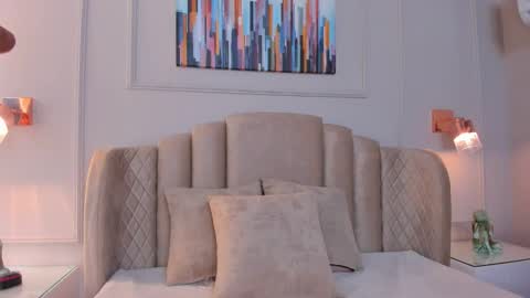 Aria  online show from December 5, 2:53 am