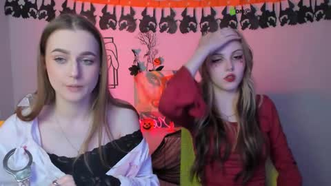 Luna online show from October 30, 8:20 pm