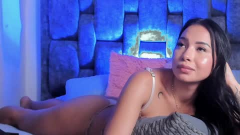 aria online show from February 1, 10:44 pm