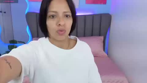 Aria online show from November 14, 3:11 pm