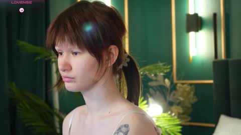 Snapshot of aria_vox chatting on December 5, 4:43 am Your Arianna online show from December 5, 4:43 am