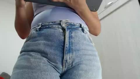 Snapshot of ariacoral chatting on November 24, 12:49 pm ariacoral online show from November 24, 12:49 pm