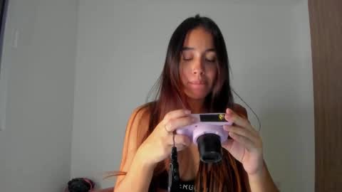 Aria Montgomery online show from October 6, 6:22 am