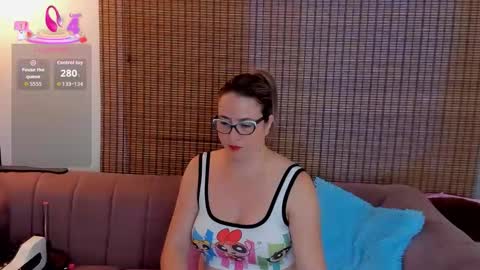 Ariana Cruz online show from November 30, 12:53 pm