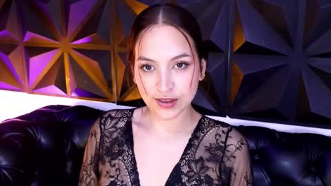 Snapshot of arianaa_jones chatting on October 9, 1:20 pm online show from October 9, 1:20 pm