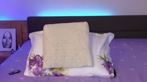 Snapshot of arianaari88 chatting on March 1, 9:26 pm Ariana online show from March 1, 9:26 pm