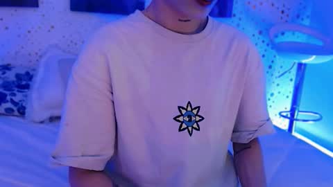 Ari  online show from October 27, 12:42 pm