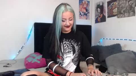 help me 100 hands up my OF is Free  online show from January 27, 10:27 pm