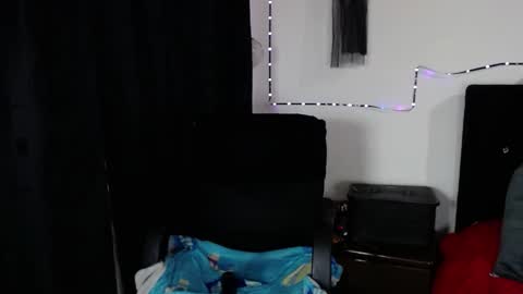 help me 100 hands up my OF is Free  online show from November 15, 10:37 pm