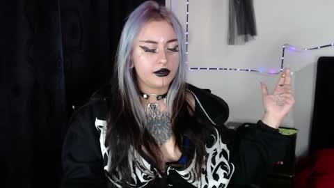 help me 100 hands up my OF is Free  online show from November 25, 9:48 pm