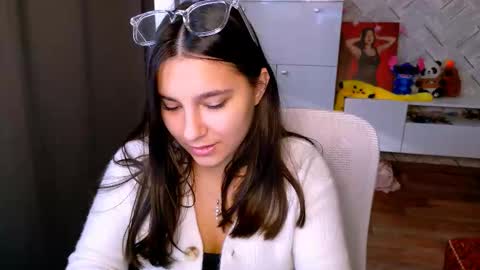 Snapshot of arianna_grend chatting on September 17, 11:45 am Arianna online show from September 17, 11:45 am