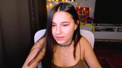 Snapshot of arianna_grend chatting on October 9, 11:08 am Arianna online show from October 9, 11:08 am