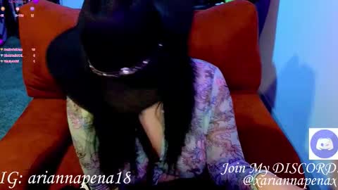 Snapshot of ariannapena chatting on November 8, 5:18 am Arianna Pea online show from November 8, 5:18 am