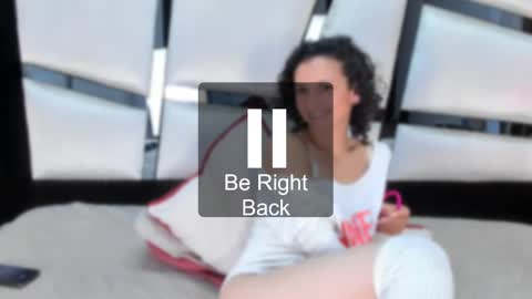 ariannarussell1 online show from February 18, 4:59 pm