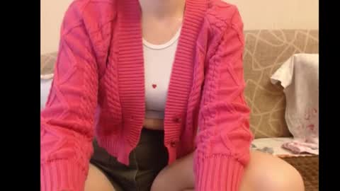 Snapshot of ariel_la chatting on November 6, 10:49 am Ariella online show from November 6, 10:49 am