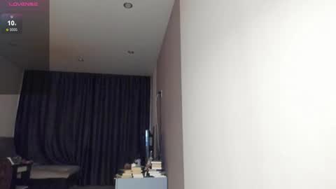 Ariel online show from October 2, 8:27 pm