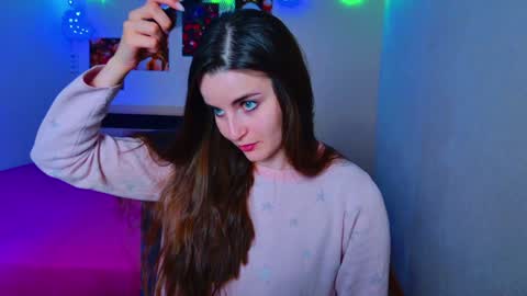 arielstonks_lovee online show from December 13, 8:30 am