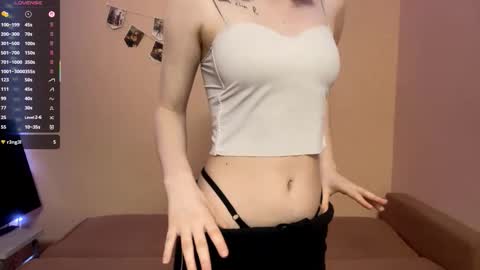 I am Anny ntmu Lets hit 10 Thumbs Up together online show from December 3, 4:05 pm