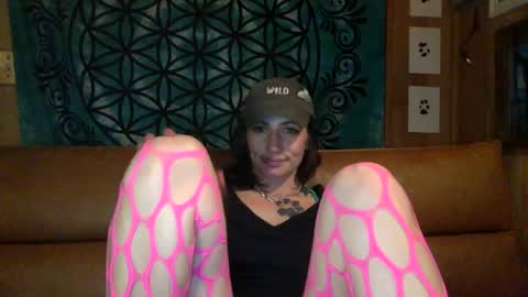 ariel  colin when hes here online show from January 15, 4:04 am