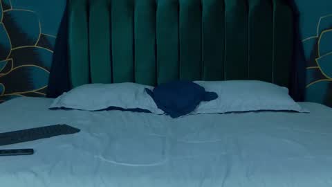 Ari online show from February 18, 11:30 pm