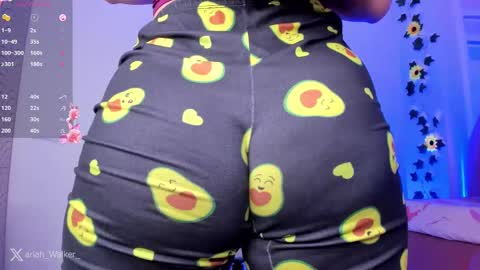 Ariah online show from October 1, 1:33 am