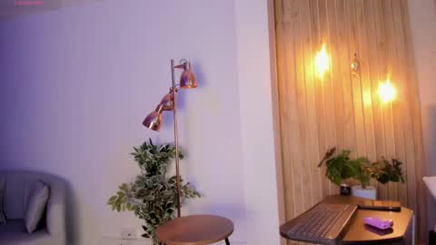 Ari Robert online show from October 7, 2:53 am